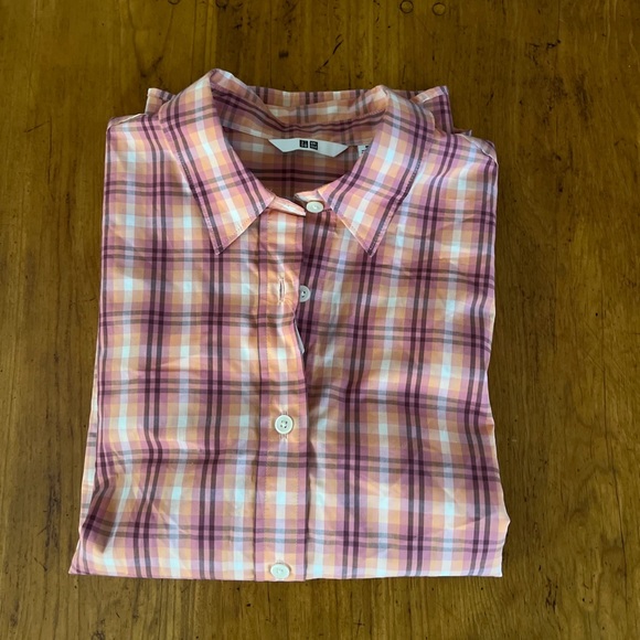 Uniqlo Cotton Plaid Button Down - Picture 4 of 10